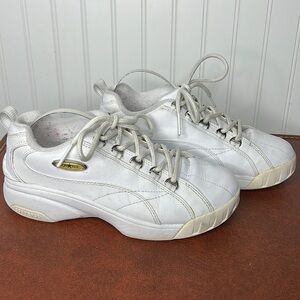 Converse Leather Sneakers Size Ladies 7